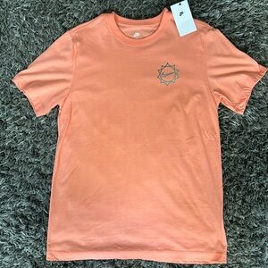 NEW WITH TAGS NIKE COTTON TEE